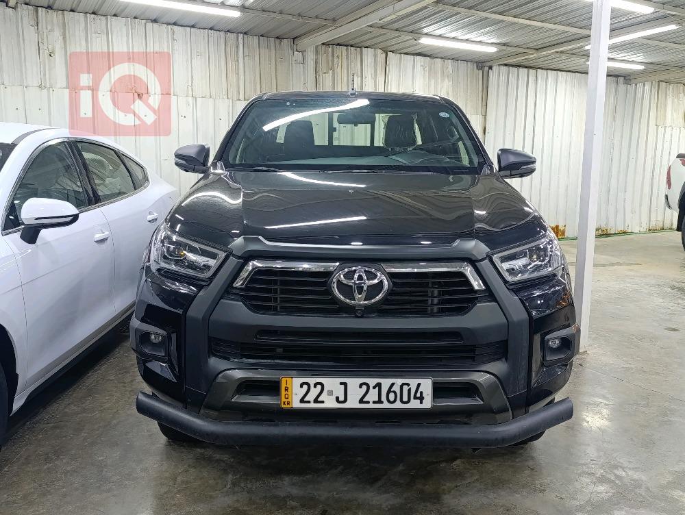 تويوتا هايلوكس